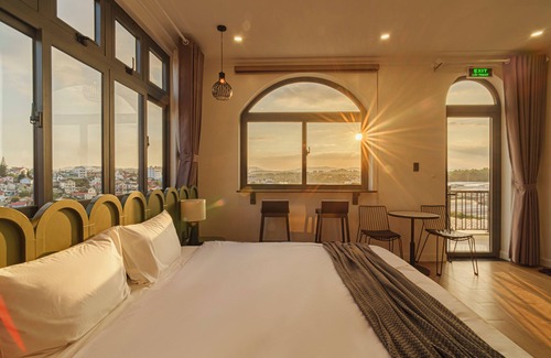 Da Lat Hotel | Storij Home & Coffee