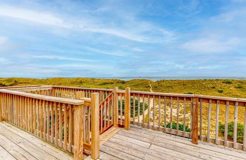 Waves House | Storm's End