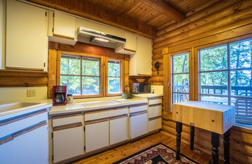 Cedar Cliff Cabin | Storybook Alpine Log Cabin -Authentic Piece of Bavarian History on Lake Chatuge