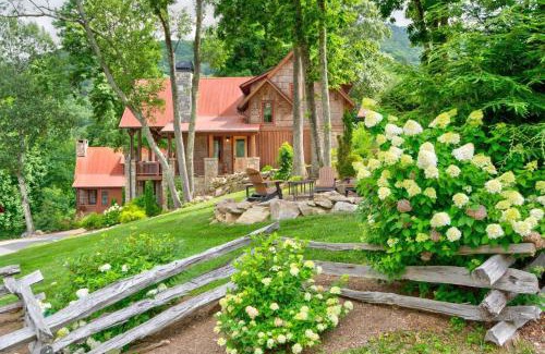 Banner Elk House | Storybook Cottage at Eagles Nest