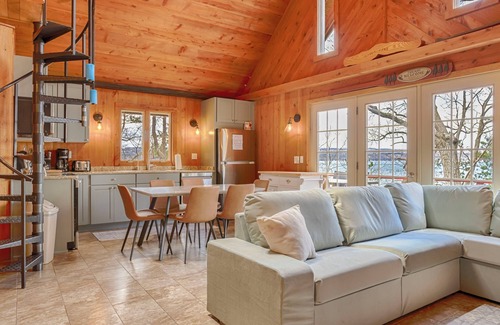 Valois Cottage | Stowaway - A Private Lakefront Experience With Over 100ft Of Shoreline!