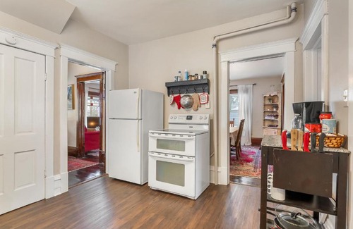 Sturgeon Bay House | Stowaway Lower Deck
