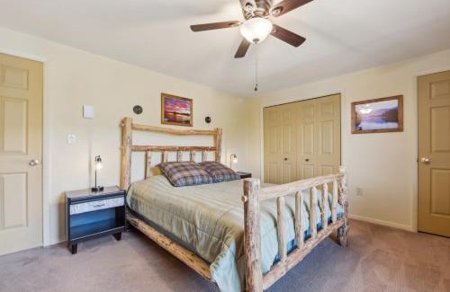 North Creek House | Straight Brook 5D - Adirondack-Style Townhome