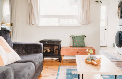 Port Angeles House | Strait Blue Cottage, pet-friendly, walk downtown, private fenced yard!