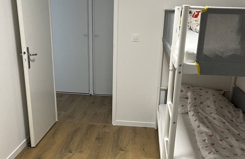 Rosny-sous-Bois Apartment | strange house
