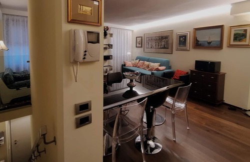 San Zeno Apartment | Strategic position, comfortable, elegant apartment with independent entrance