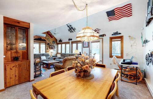 Stratton Mountain House | Stratton Hideway