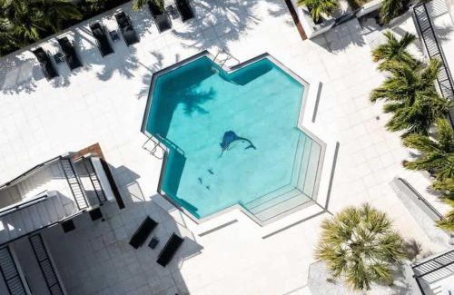 East Fort Lauderdale Apartment | Stravinsky #206