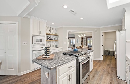 Denver House | Strawberry Breeze by SoCharm | Private Beach, Hot Tub, Peaceful Neighborhood!