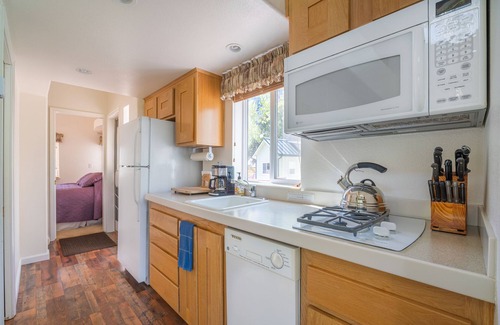 Big Bar Apartment | Strawhouse Resorts on the Beautiful Trinity River