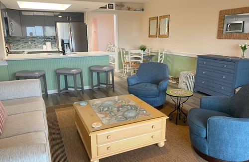 Surf City Condo | Strickly Beach Bliss Seaside Serinity Awaits 1-bed condo in cool Surf City NC