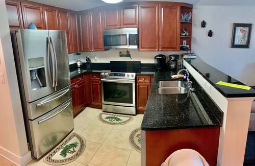 Fort Walton Beach Condo | Stroll to Okaloosa Island Beach at our beachfront condo