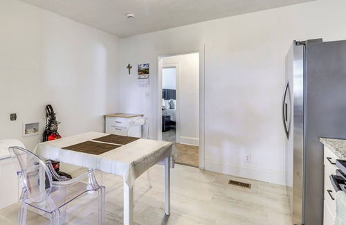 Willoughby Spit Condo | Stroll to Shore: Quaint Condo w/Deck in Norfolk