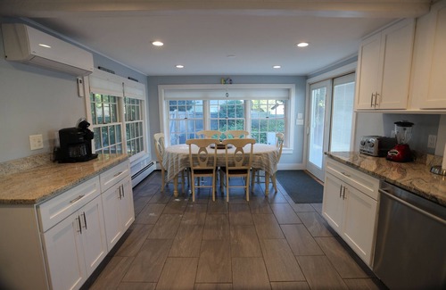 Falmouth House | Stroll to Surf Drive Beach