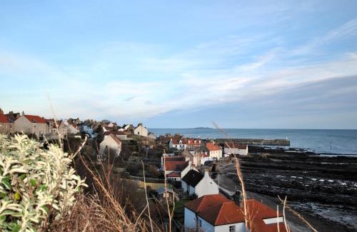 Pittenweem House | Stronvar- coastal home with sea views