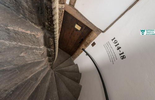 Old Town Apartment | Struthers Apartment by National Trust Scotland