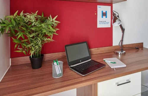 Coventry Apartment | Student Only - Nice Room near Upper Precinct Fountains