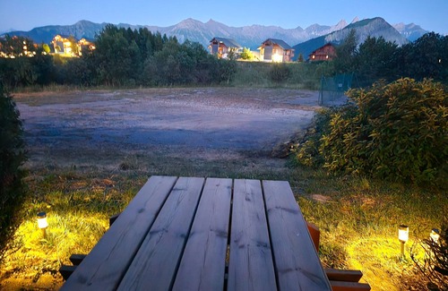 La Toussuire Apartment | Studio Apartment '4 Personnes' with Mountain View, Private Terrace and Wi-Fi