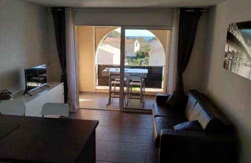 Prunete Apartment | studio à 100m de la plage et de la piscine