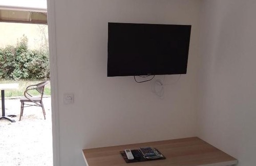 Eguilles Apartment | Studio à la campagne