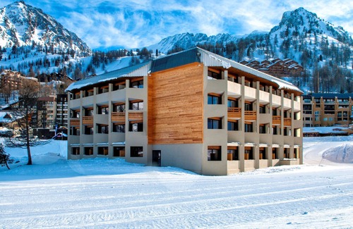 Isola Apartment | Studio à seulement 50m du Télésiège! Piscine
