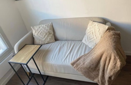 Rosny-sous-Bois Apartment | Studio 15min from Paris