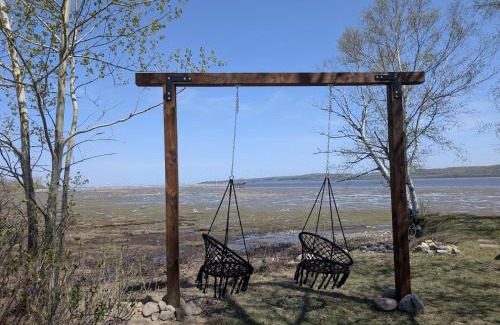 Ste Anne de Beaupre Apartment | Studio 16 - 2 min du Bord de l'eau & Foyer & Barbecue