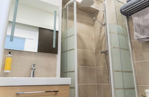 Vernon Apartment | Studio, 160m Station ideal pro weekdays or passing tourism