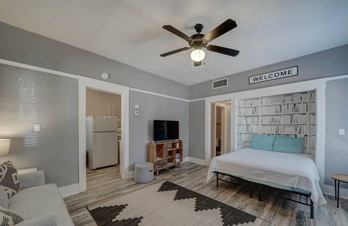 Garfield Apartment | Studio 19 - Roosevelt Row Arts District (Downtown)