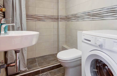 Haniotis Apartment | Studio 1B in Hanioti close to beach and shops
