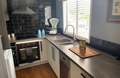 Upper Hutt Apartment | Studio 2 - Art Deco Inspired Studio