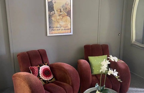 Upper Hutt Apartment | Studio 2 - Art Deco Inspired Studio