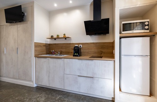 St.-Remy-de-Provence Apartment | Studio 2 people with swimming pool