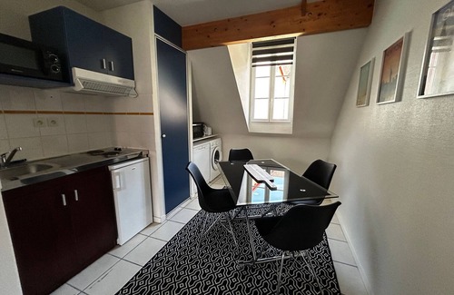 La Roche-Posay Apartment | Studio 200m from spas with pool, parking, and WiFi