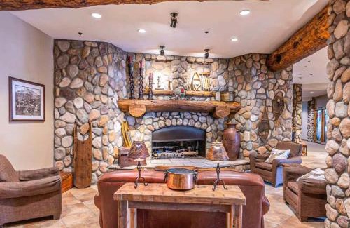 Crested Butte House | Studio 211 - Perfect Location with Pool and Hot Tub