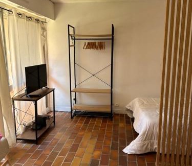 Tamaris Apartment | Studio 3 mn de la mer -Proche Sablettes