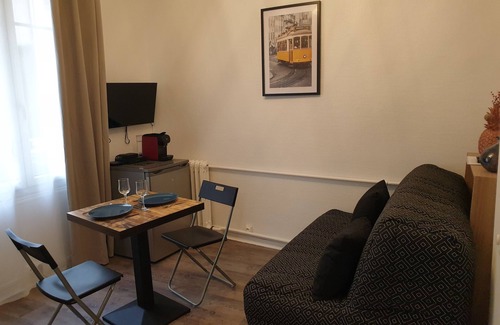 Le Perreux-sur-Marne Apartment | Studio 30 min from Paris