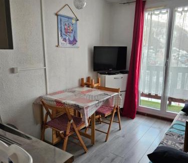 Puy-Saint-Vincent Apartment | studio 4 pers Puy-Saint-Vincent 1700