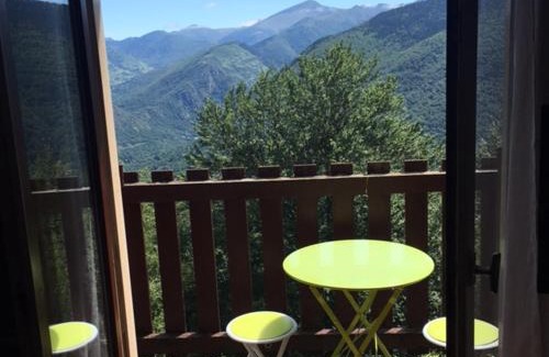 Ax-les-Thermes Apartment | Studio 4 pers vue magnifique 100m des pistes