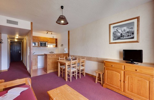 Les Deux Alpes Apartment | Studio 4 ppl near the ski staion and balcony