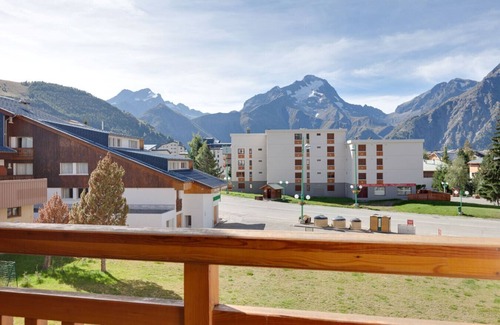 Les Deux Alpes Apartment | Studio 4 ppl near the ski staion and balcony
