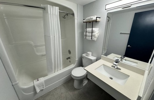 East Syracuse Hotel | Studio 6 - East Syracuse, NY – Airport