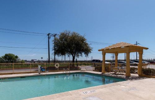 Fort Worth Hotel | Studio 6-Fort Worth, TX - West Medical Center