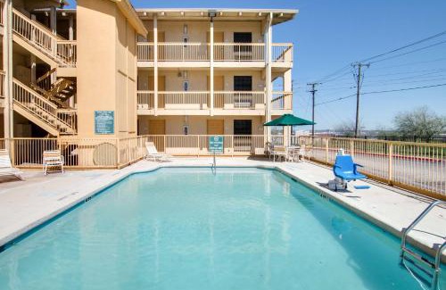 Fort Worth Hotel | Studio 6-Fort Worth, TX - West Medical Center
