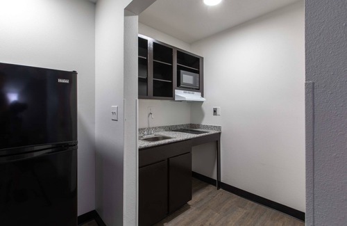 Conestee Hotel | Studio 6 Greenville, SC - I-85 Near Downtown