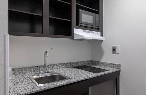 Conestee Hotel | Studio 6 Greenville, SC - I-85 Near Downtown