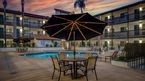 Ontario Hotel | Studio 6 Ontario CA Convention Center Airport