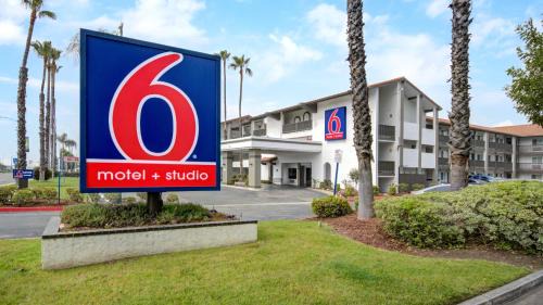 Ontario Hotel | Studio 6 Ontario CA Convention Center Airport