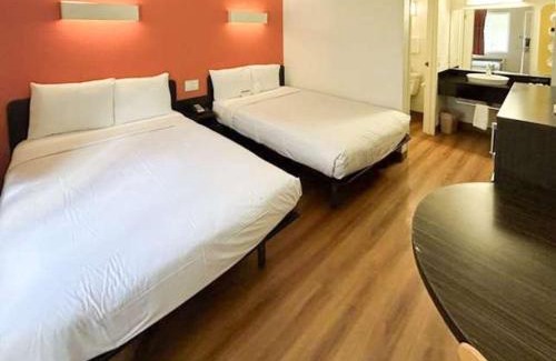 La Sierra Hotel | Studio 6 Suites - Riverside, CA South