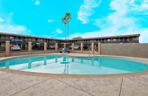 Carousel Hotel | Studio 6 Suites San Bernardino, CA